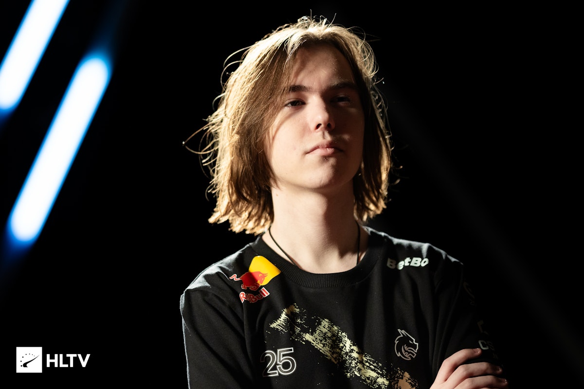 0.77 rating！YEKIDNAR为BLAST秋决数据最差选手